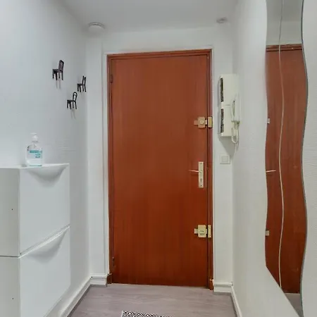 Apartment Le Cocon Des Couples Proche Versailles - En Face De L'hopital Mignot